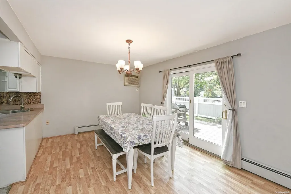 20 Mueller Drive Selden NY 11784