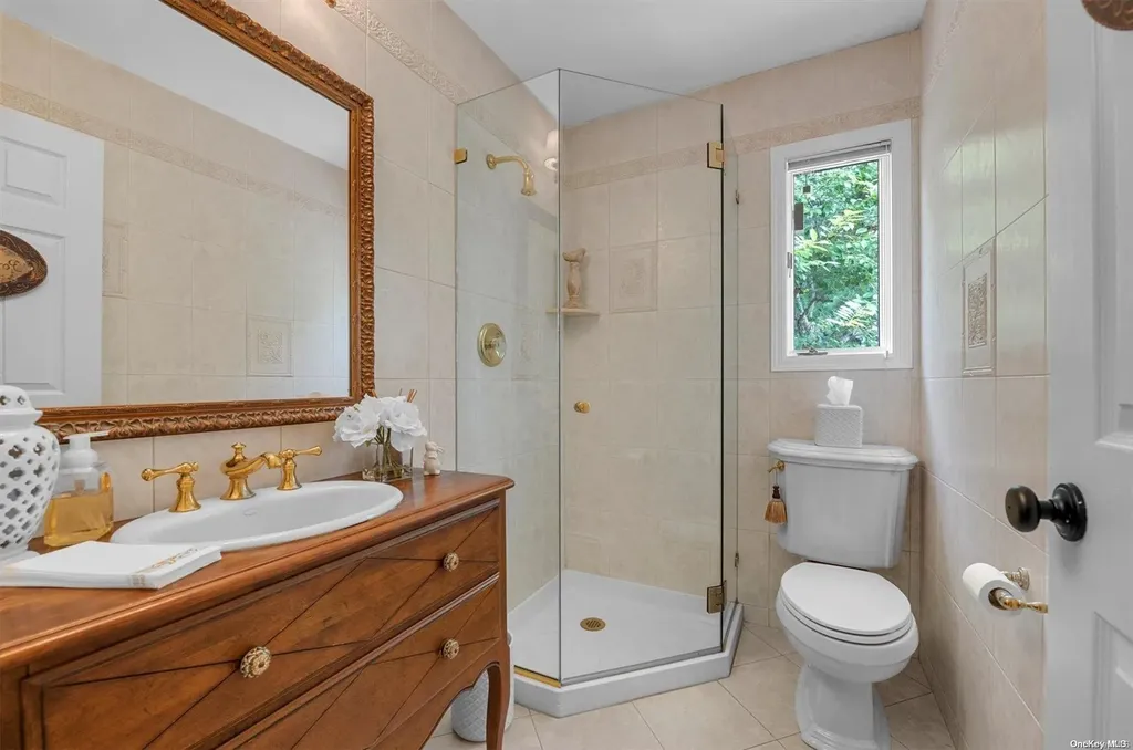 6 Northside Circle Smithtown NY 11787