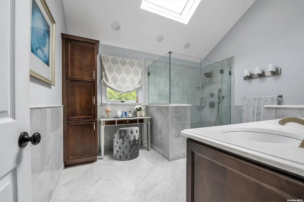 6 Northside Circle Smithtown NY 11787