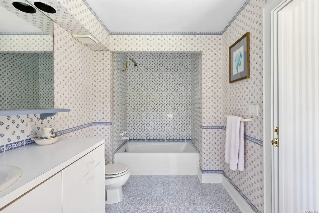 226 Oneck Lane Westhampton Beach NY 11978