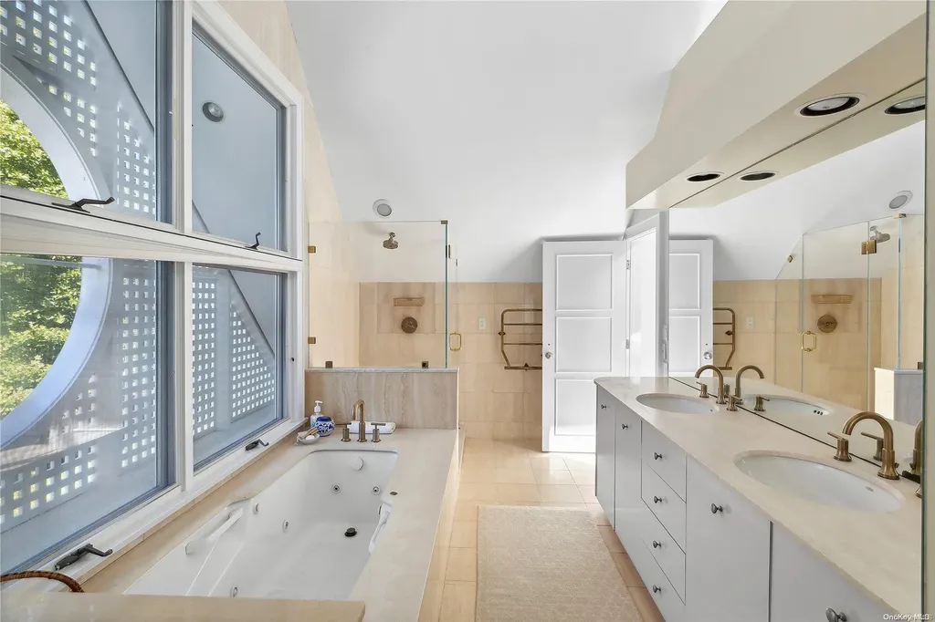 226 Oneck Lane Westhampton Beach NY 11978