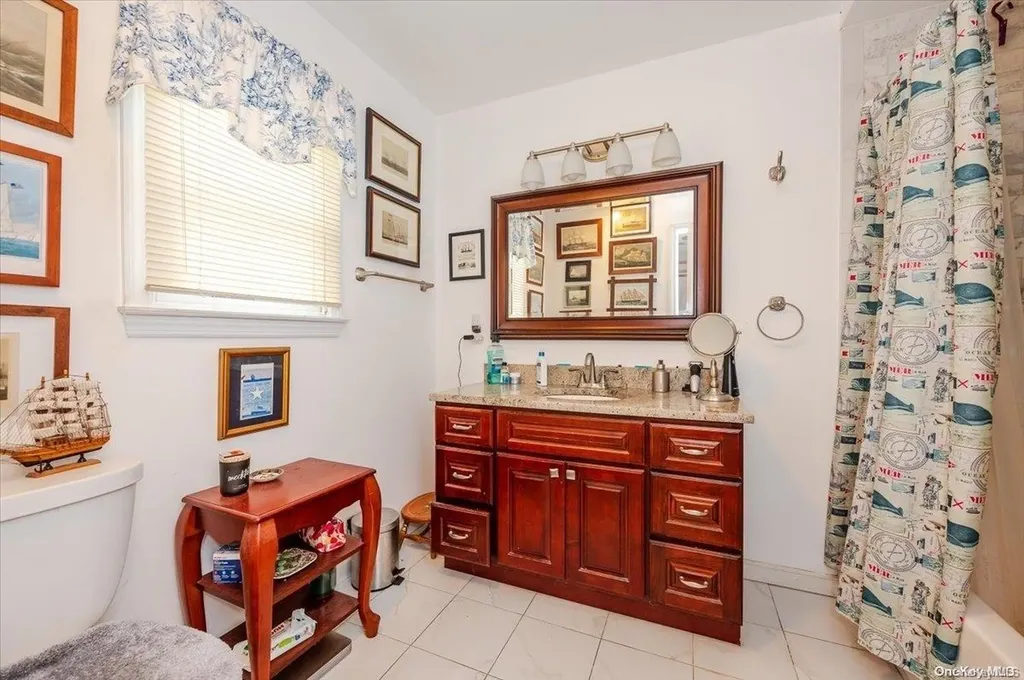 562 Lincoln Boulevard Long Beach NY 11561