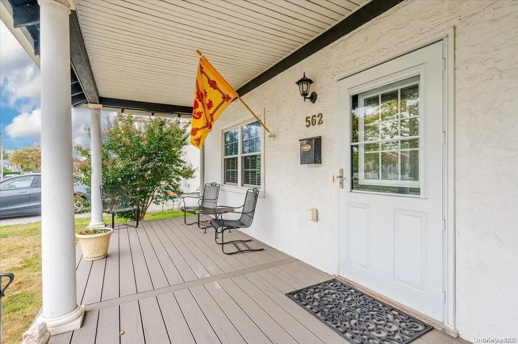 562 Lincoln Boulevard Long Beach NY 11561