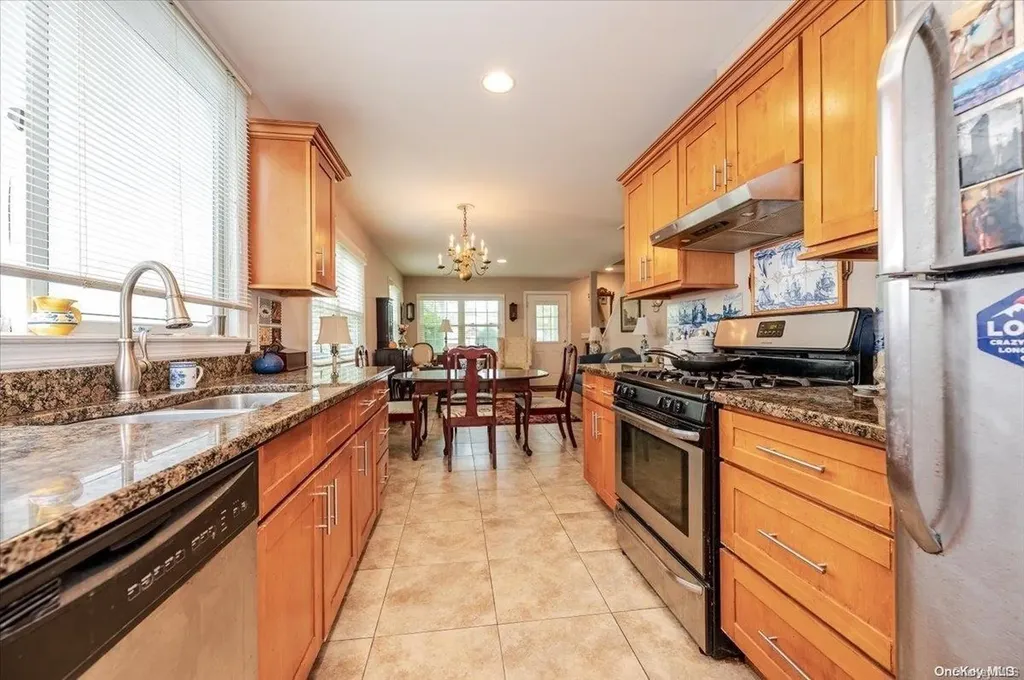 562 Lincoln Boulevard Long Beach NY 11561