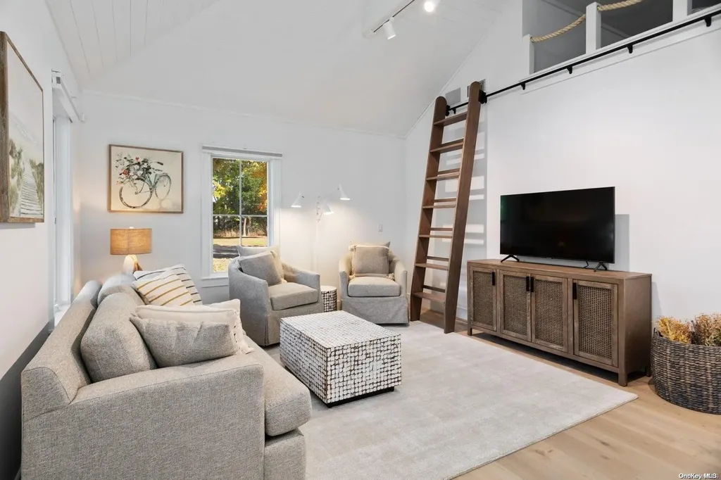 294 Sunset Avenue Westhampton Beach NY 11978