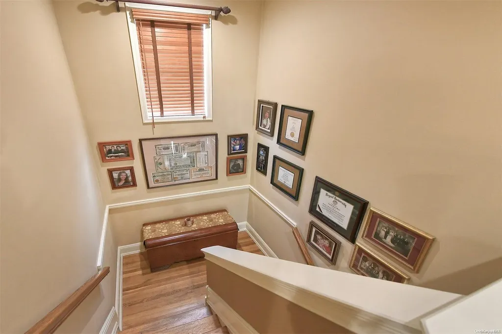 185 Maple Avenue Smithtown NY 11787