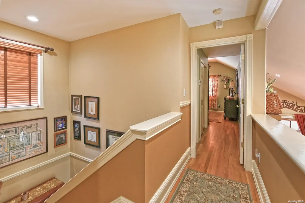 185 Maple Avenue Smithtown NY 11787