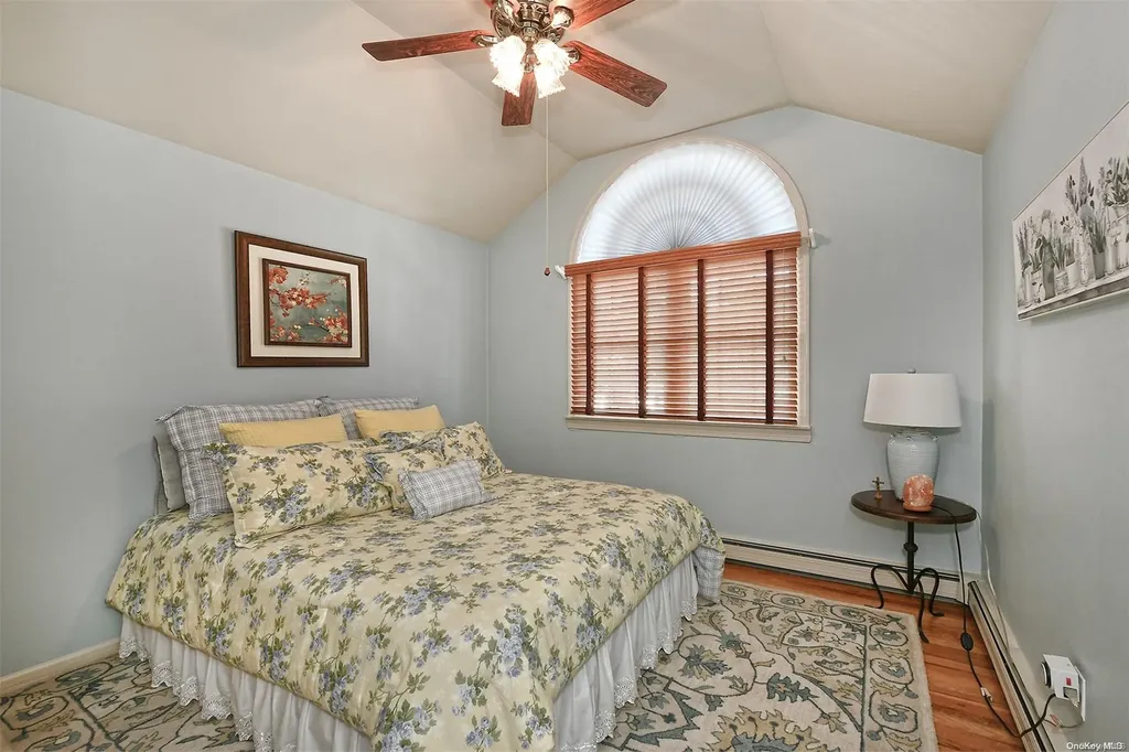 185 Maple Avenue Smithtown NY 11787