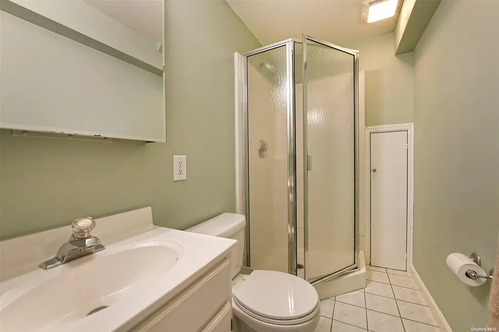 185 Maple Avenue Smithtown NY 11787