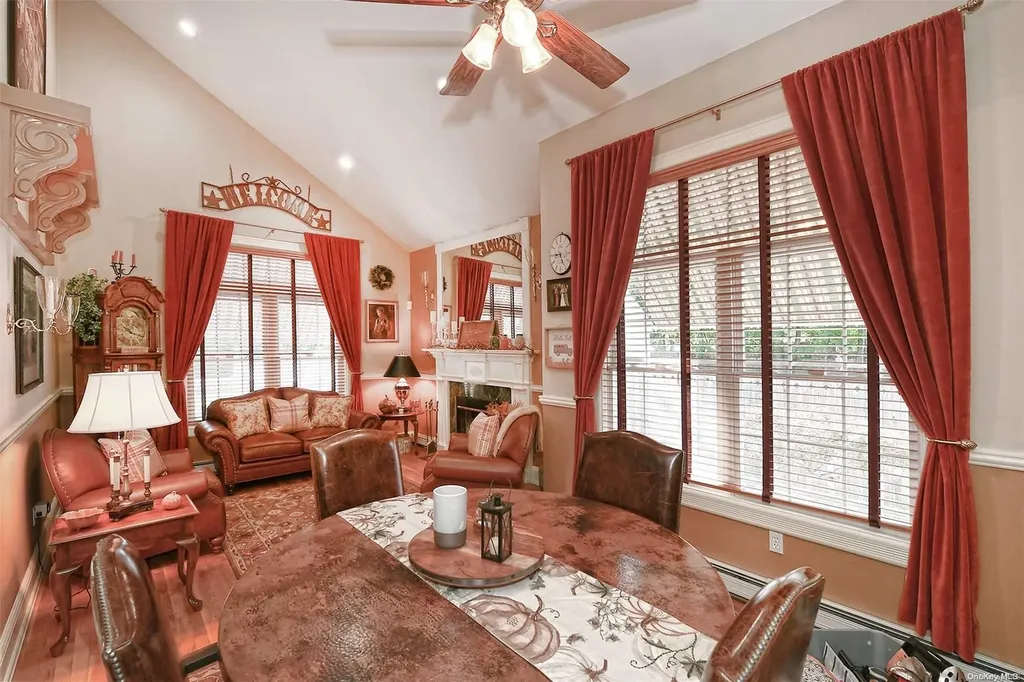 185 Maple Avenue Smithtown NY 11787
