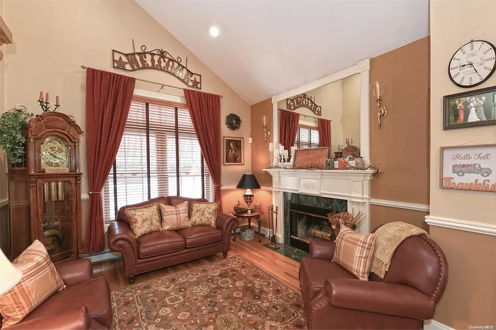 185 Maple Avenue Smithtown NY 11787