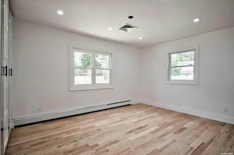 6 Westwood Drive North Babylon NY 11703