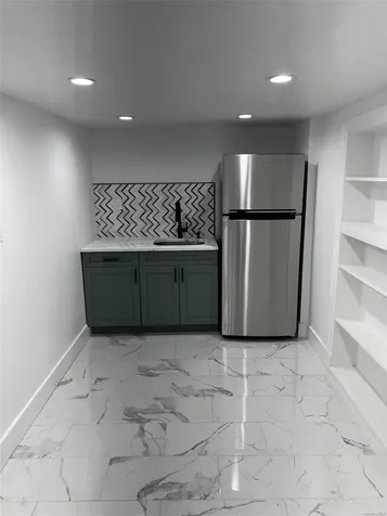 6 Westwood Drive North Babylon NY 11703