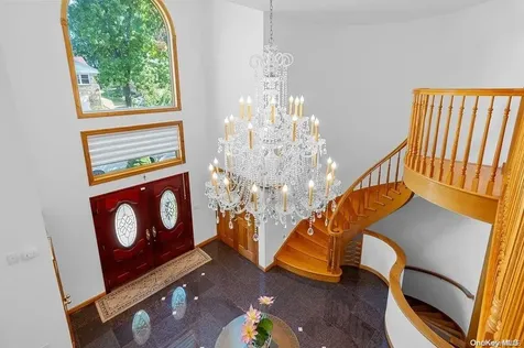 64-16 211th Street Oakland Gardens NY 11364