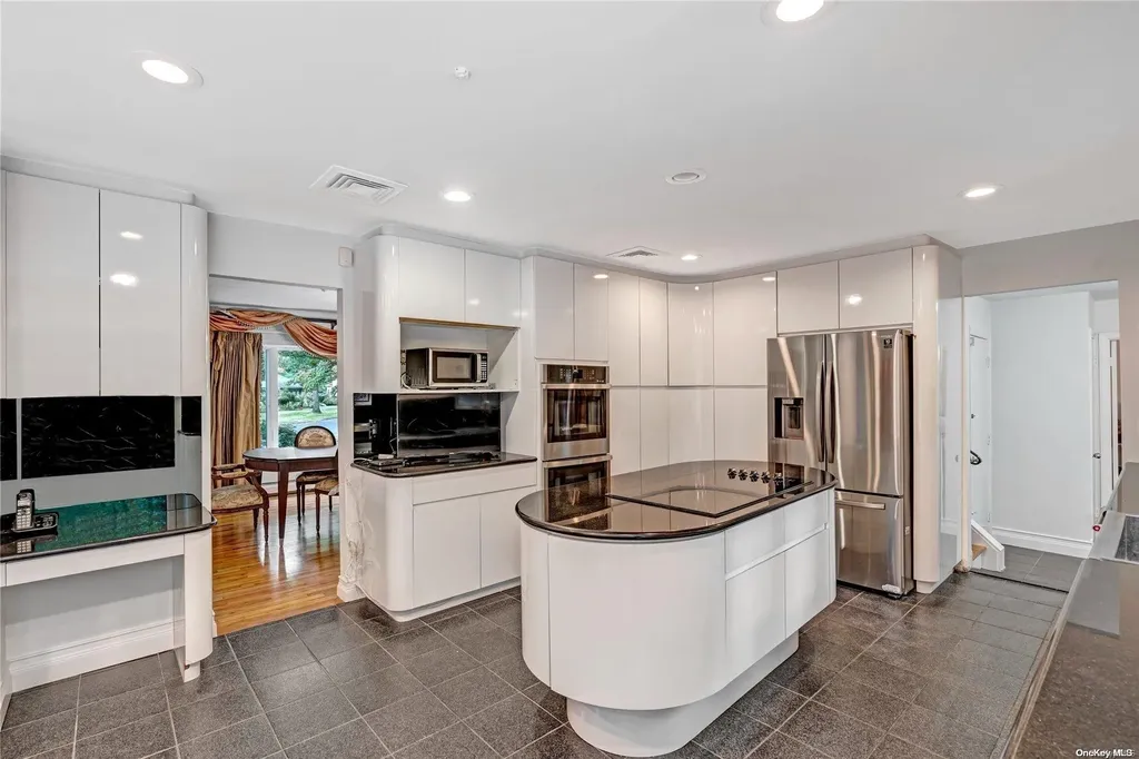15 Chablis Drive Dix Hills NY 11746