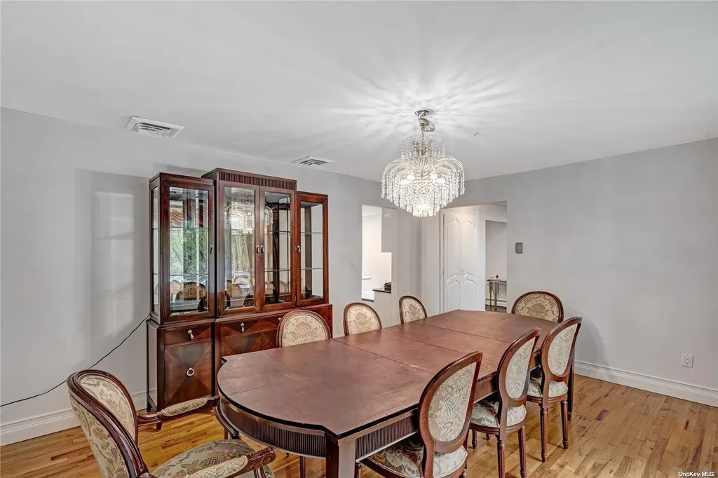 15 Chablis Drive Dix Hills NY 11746