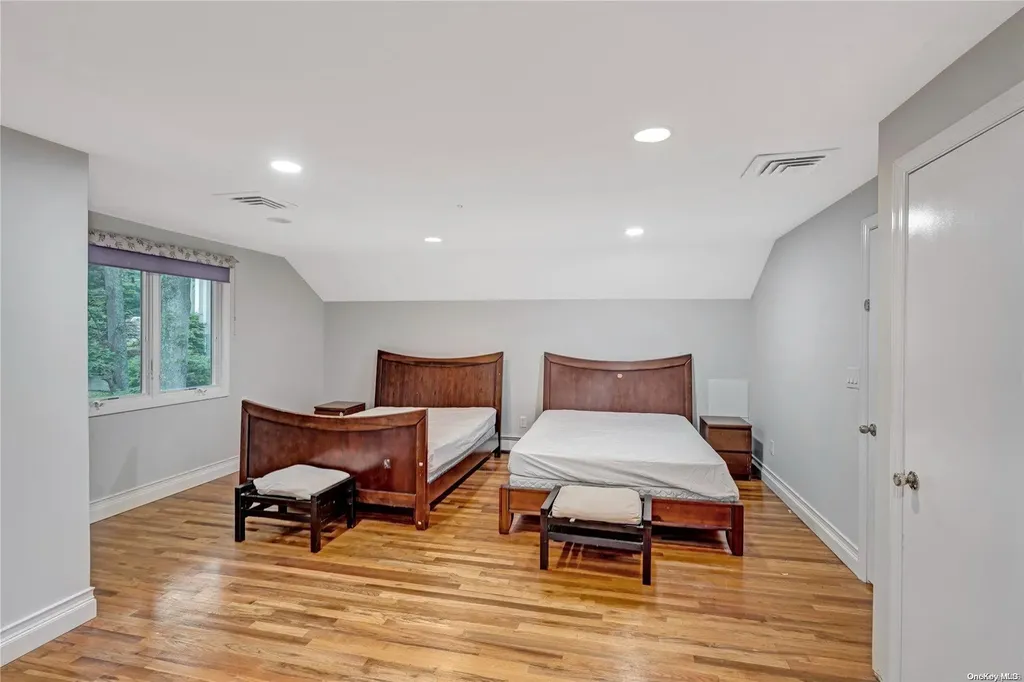 15 Chablis Drive Dix Hills NY 11746