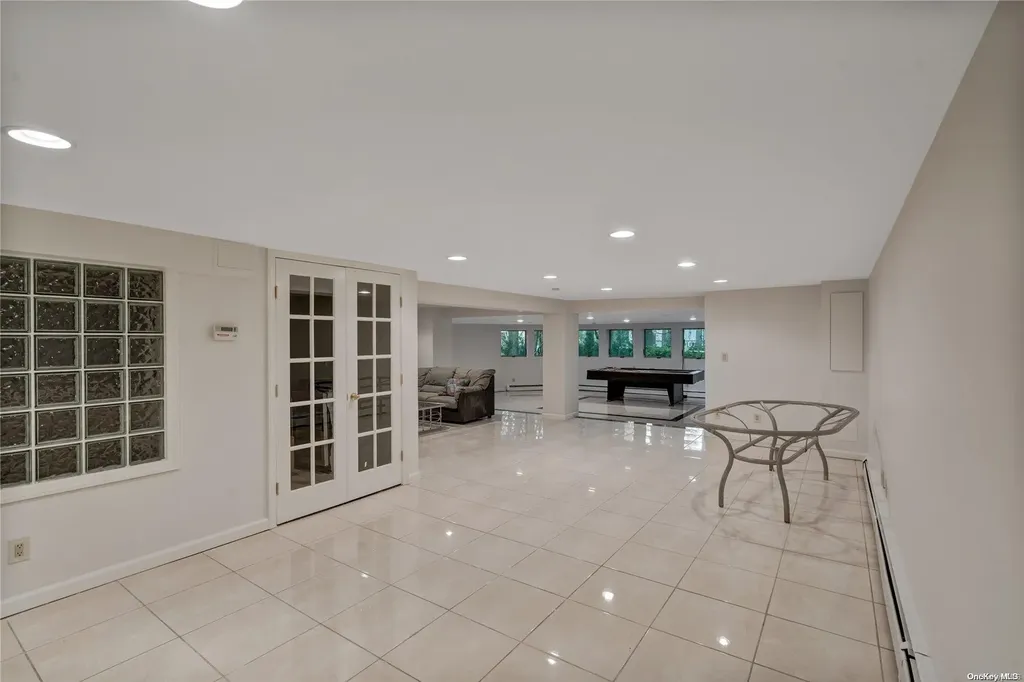 15 Chablis Drive Dix Hills NY 11746