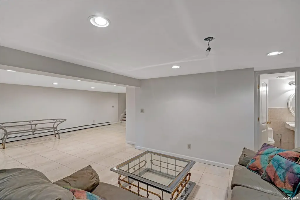 15 Chablis Drive Dix Hills NY 11746
