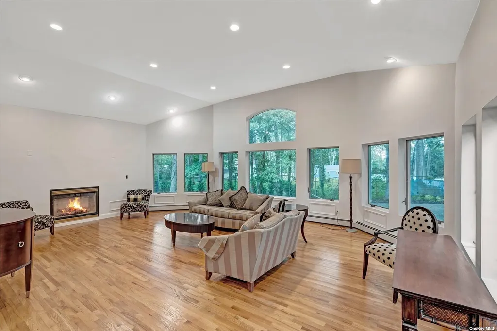 15 Chablis Drive Dix Hills NY 11746