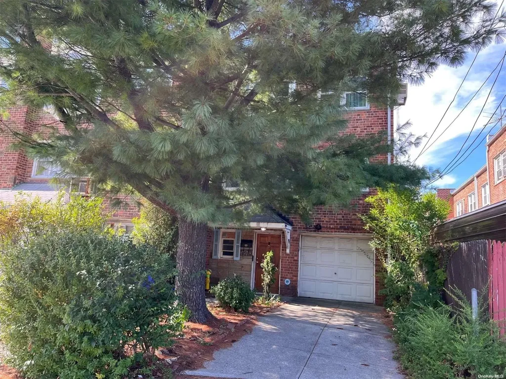 19-10 Utopia Parkway Whitestone NY 11357