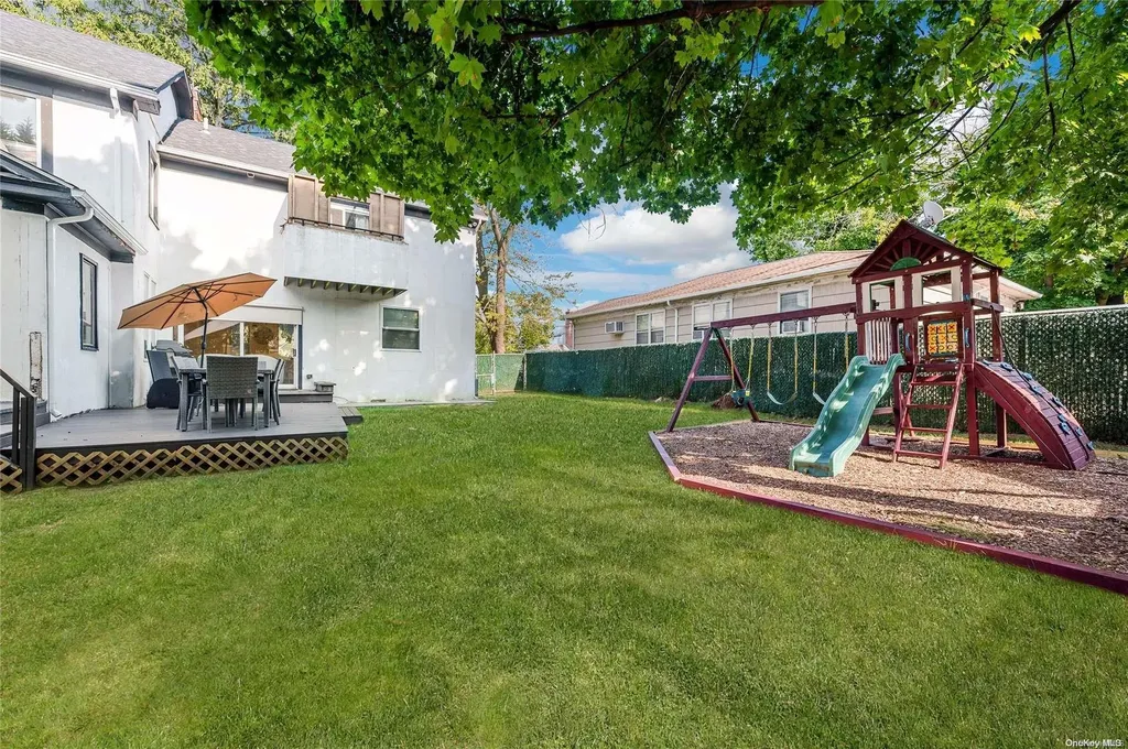 425 Cedarhurst Avenue Cedarhurst NY 11516