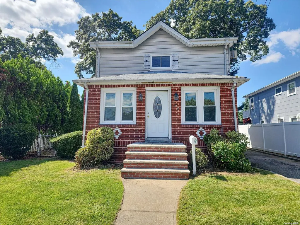123 Mitchell Street Bellmore NY 11710