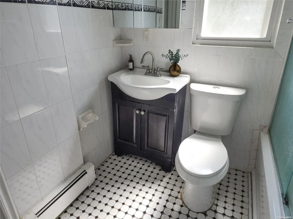 123 Mitchell Street Bellmore NY 11710