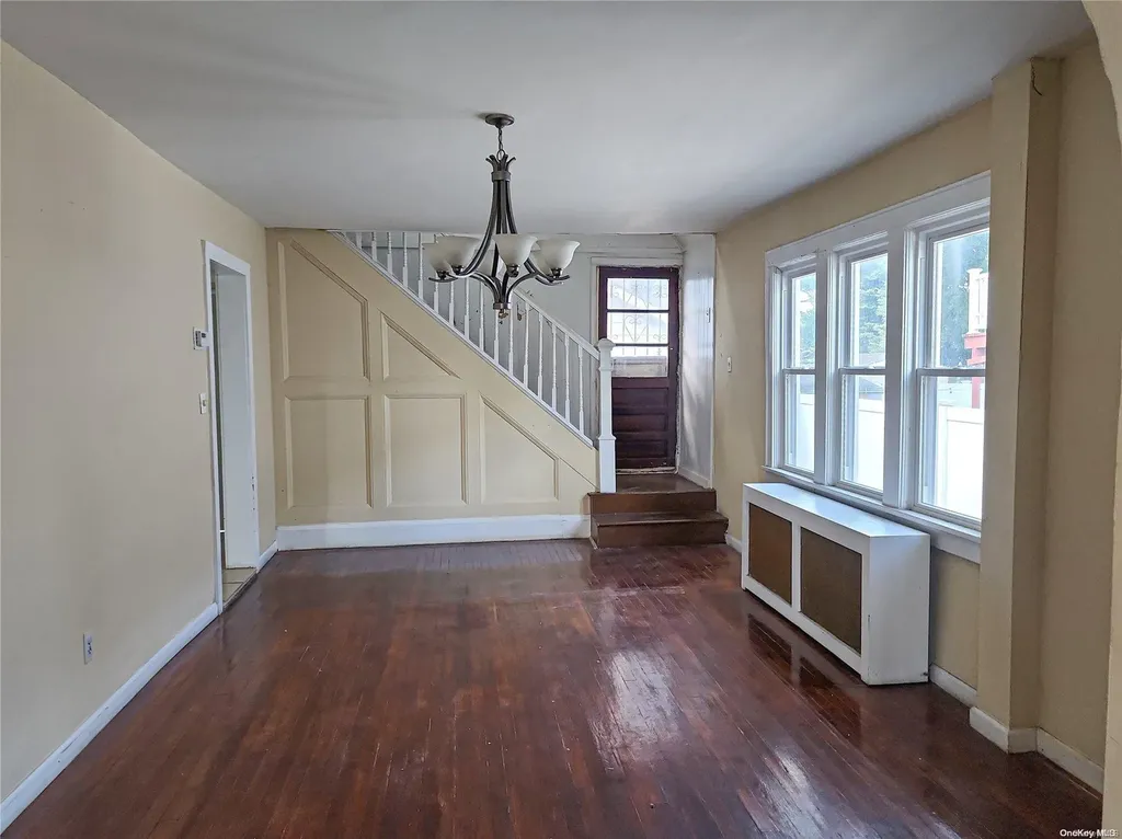 123 Mitchell Street Bellmore NY 11710