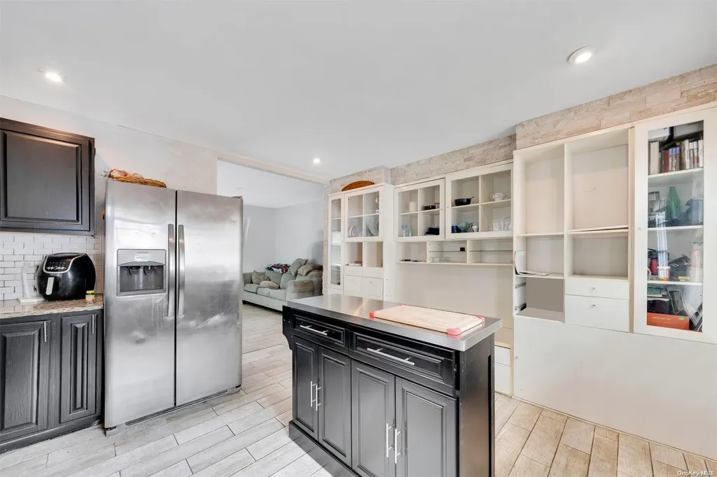 34 Whittier Drive Mastic Beach NY 11951