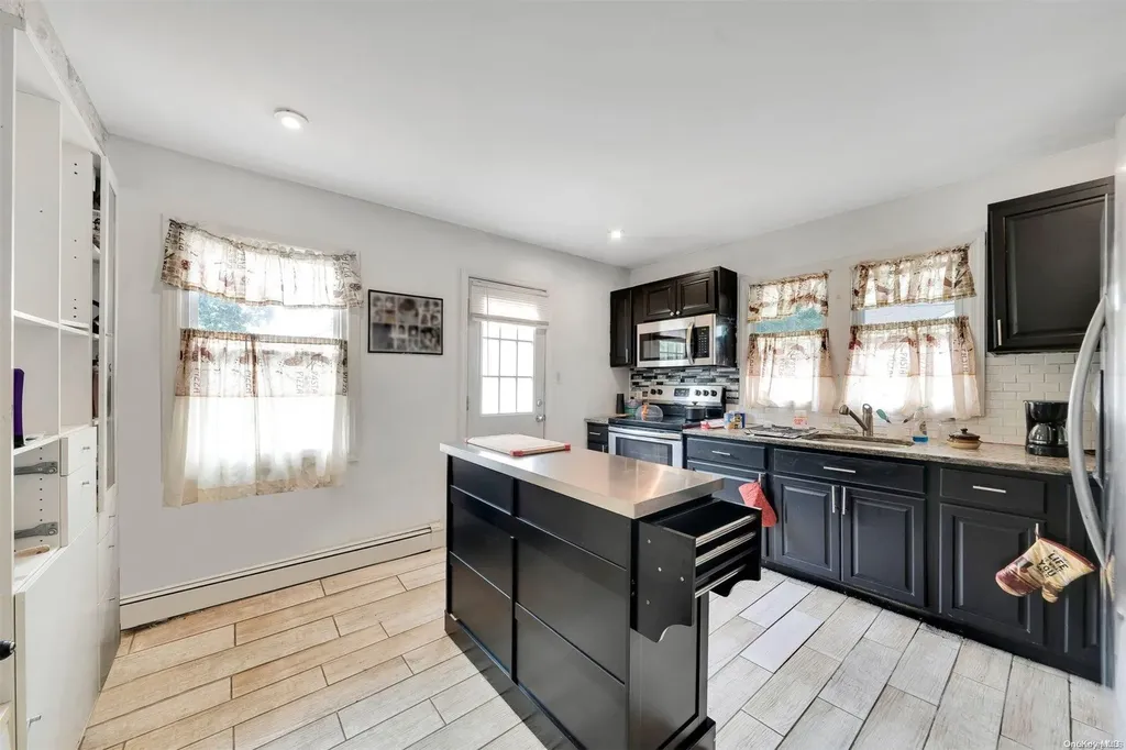 34 Whittier Drive Mastic Beach NY 11951