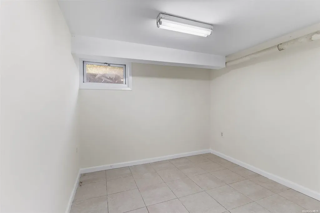 44 Ingraham Boulevard Hempstead NY 11550