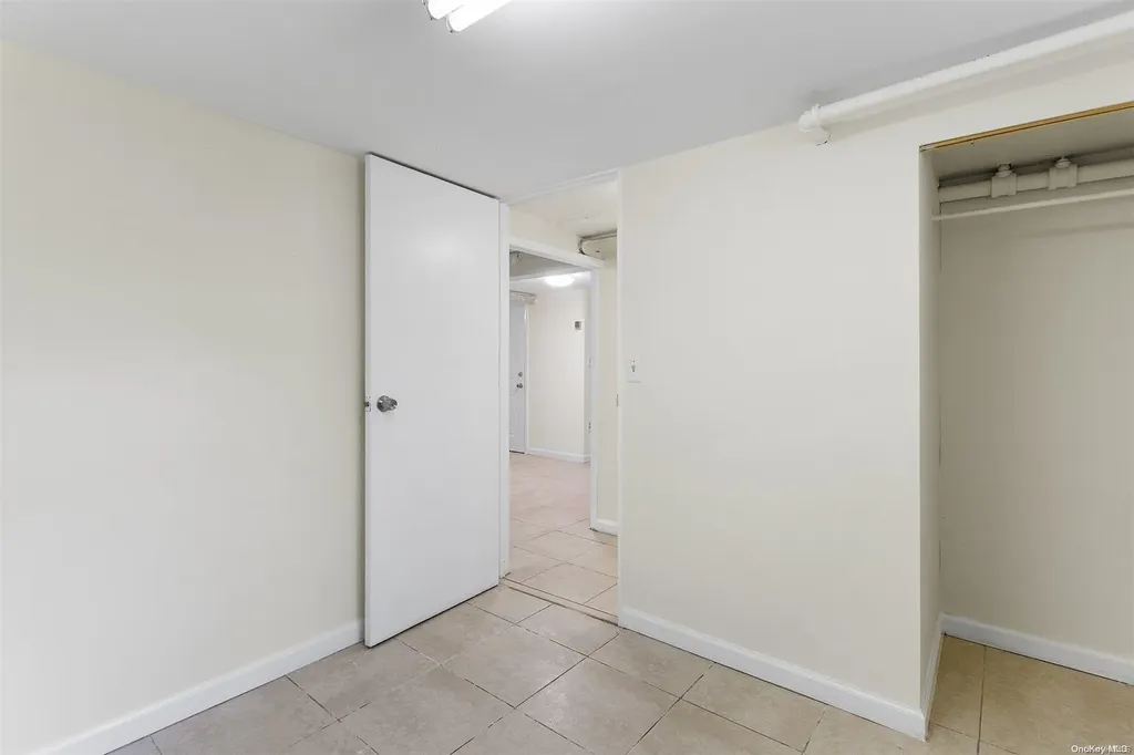 44 Ingraham Boulevard Hempstead NY 11550
