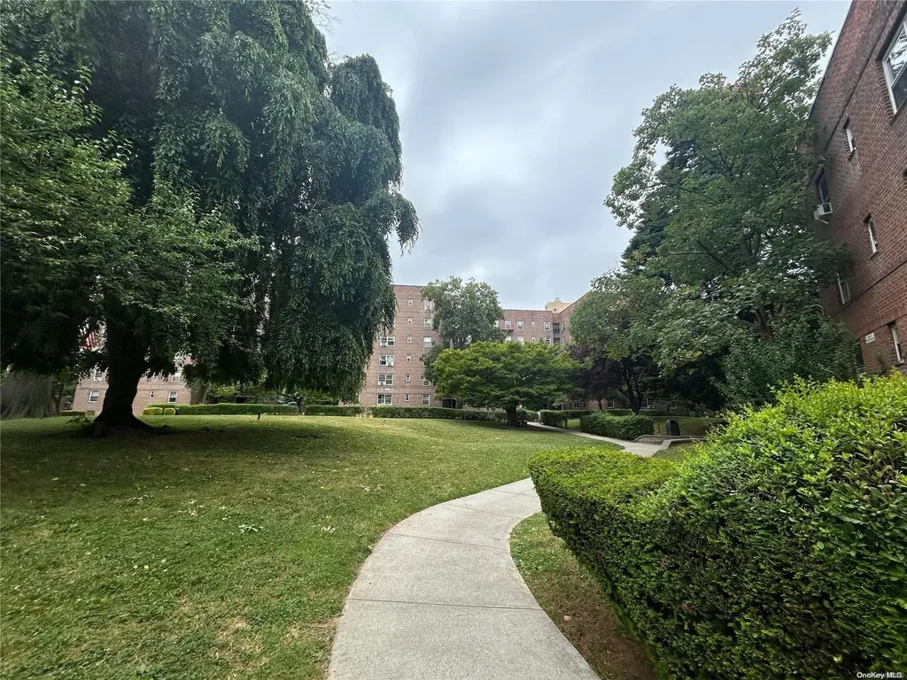 147-37 38th Avenue Flushing NY 11354