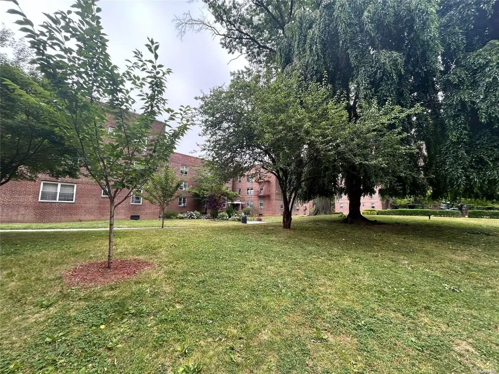 147-37 38th Avenue Flushing NY 11354