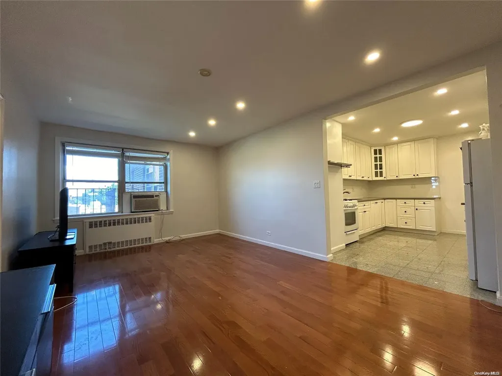 147-37 38th Avenue Flushing NY 11354
