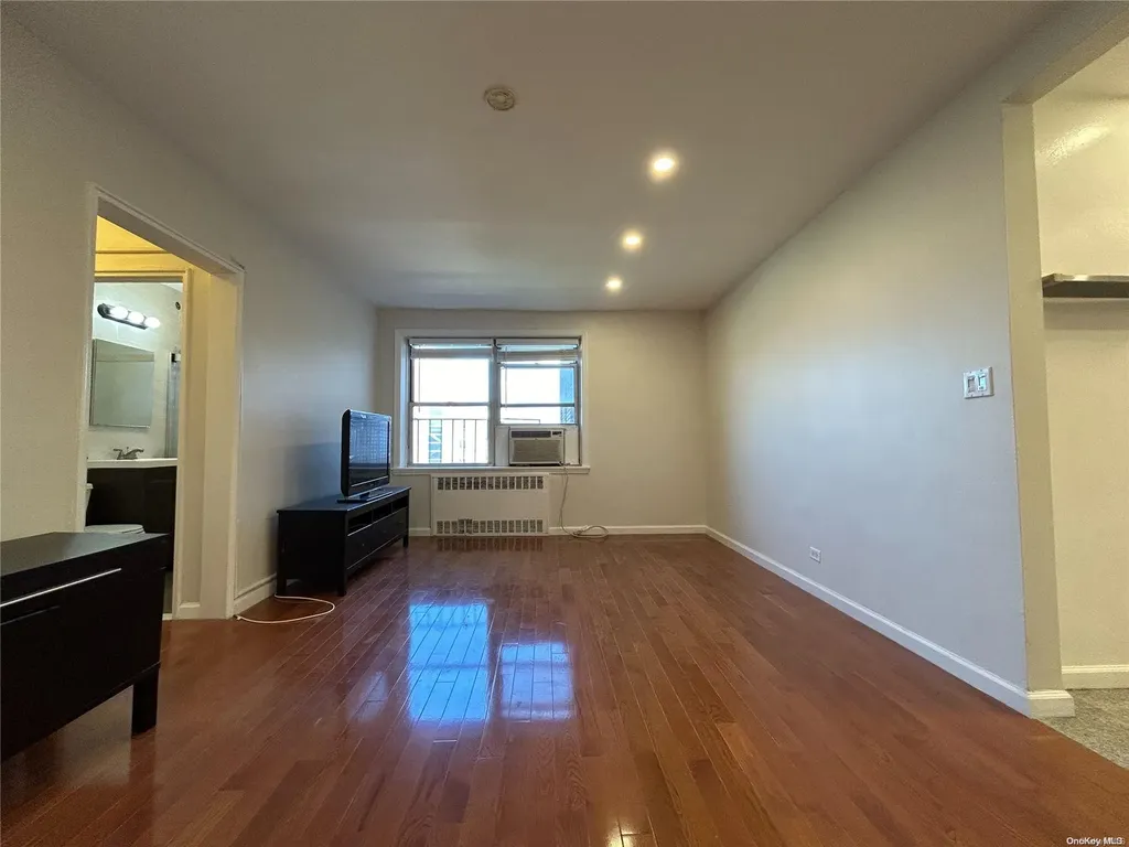 147-37 38th Avenue Flushing NY 11354