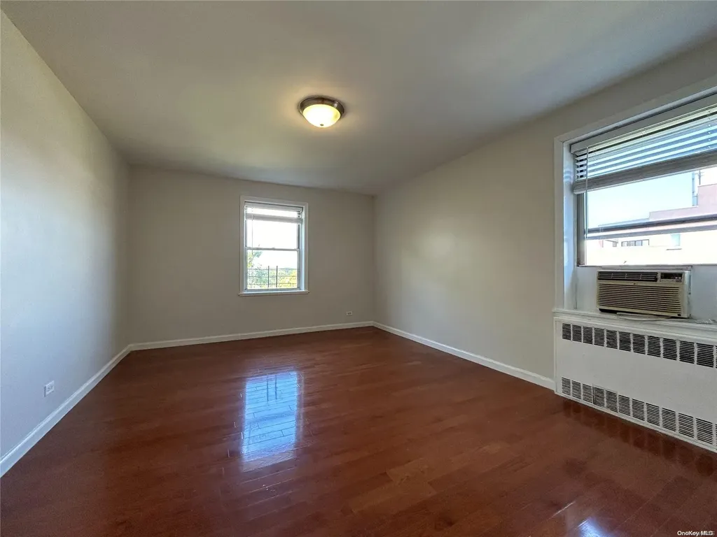147-37 38th Avenue Flushing NY 11354