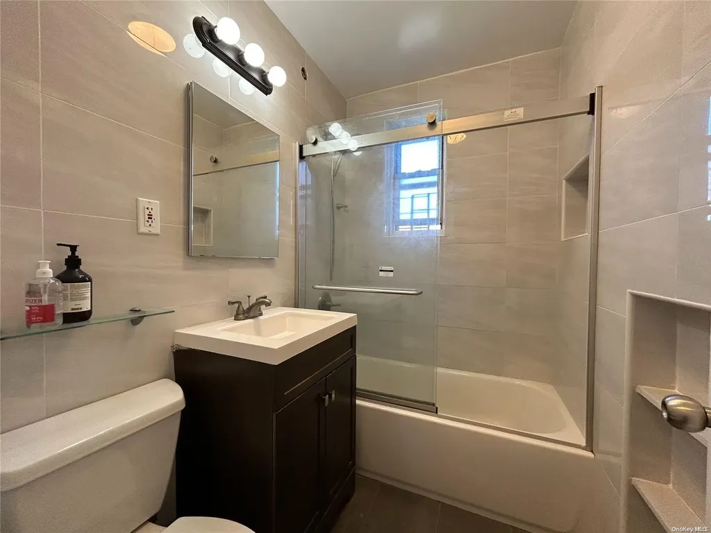 147-37 38th Avenue Flushing NY 11354