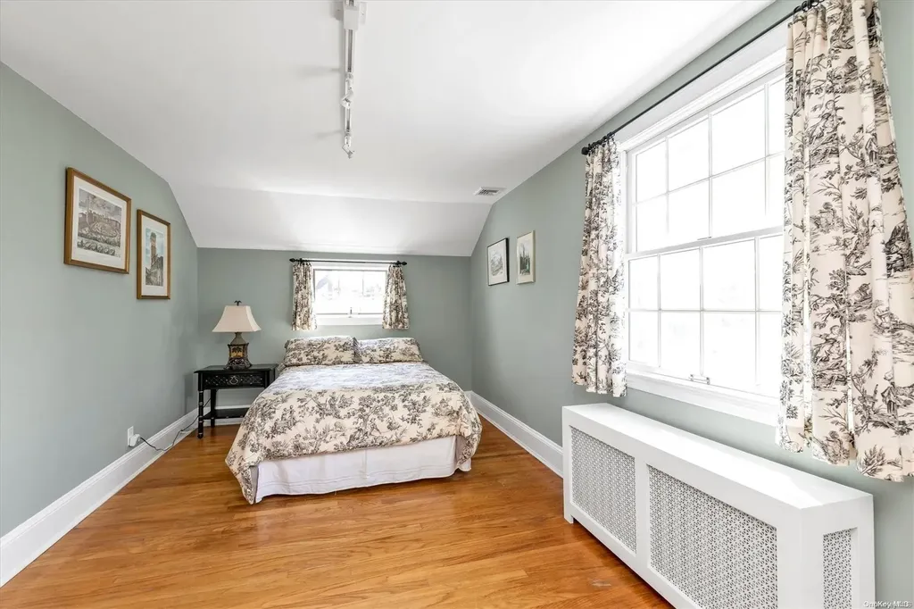 15 E Webster Street Merrick NY 11566