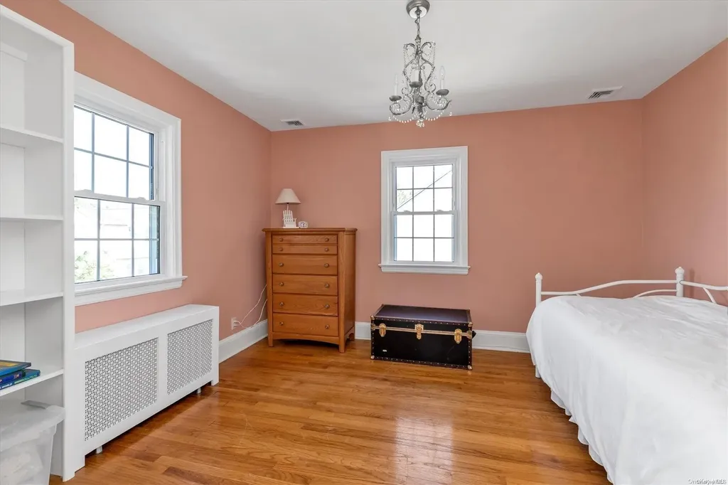 15 E Webster Street Merrick NY 11566