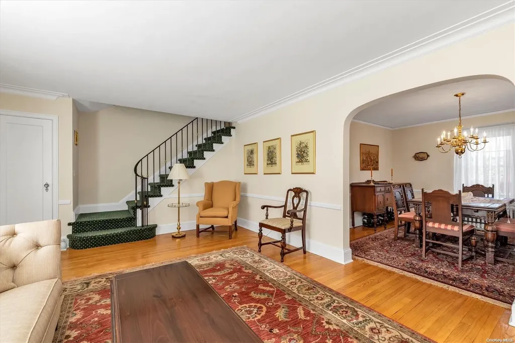 15 E Webster Street Merrick NY 11566