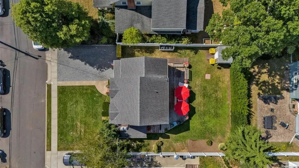 15 E Webster Street Merrick NY 11566