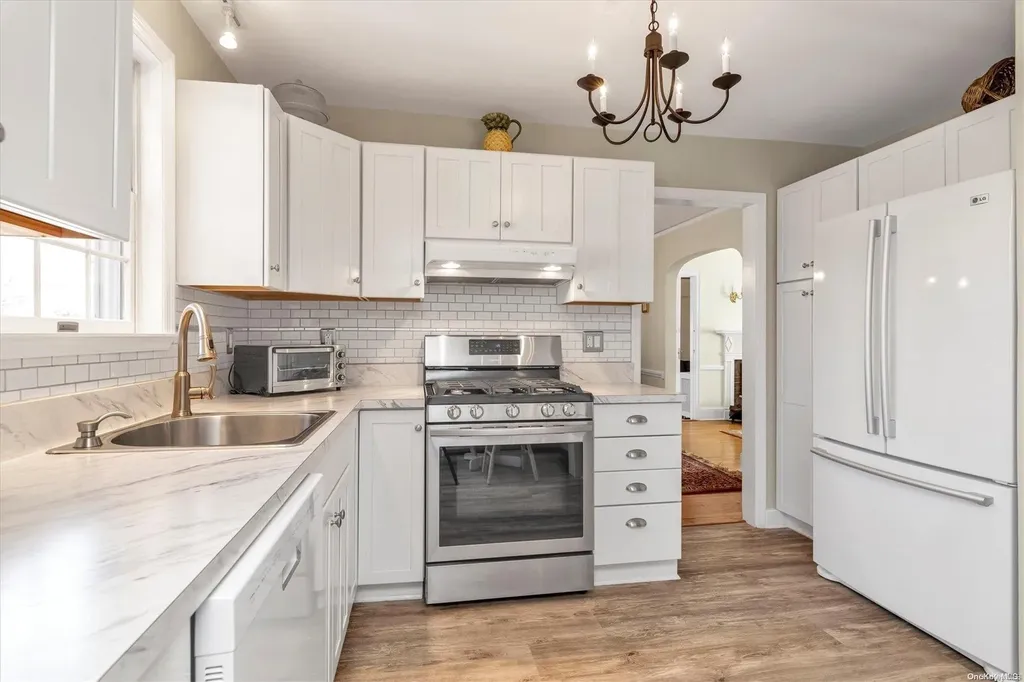 15 E Webster Street Merrick NY 11566