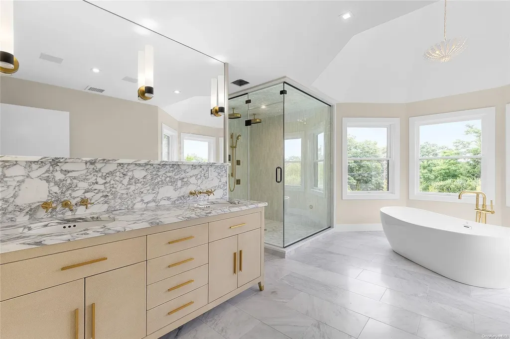 334 Noyack Road Southampton NY 11968