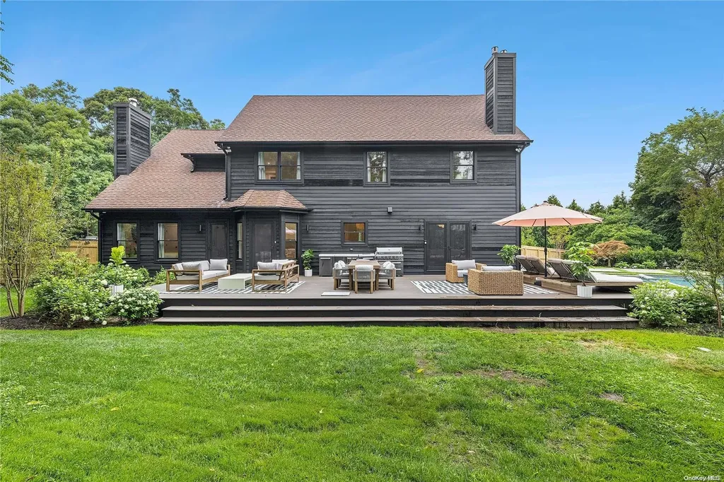334 Noyack Road Southampton NY 11968