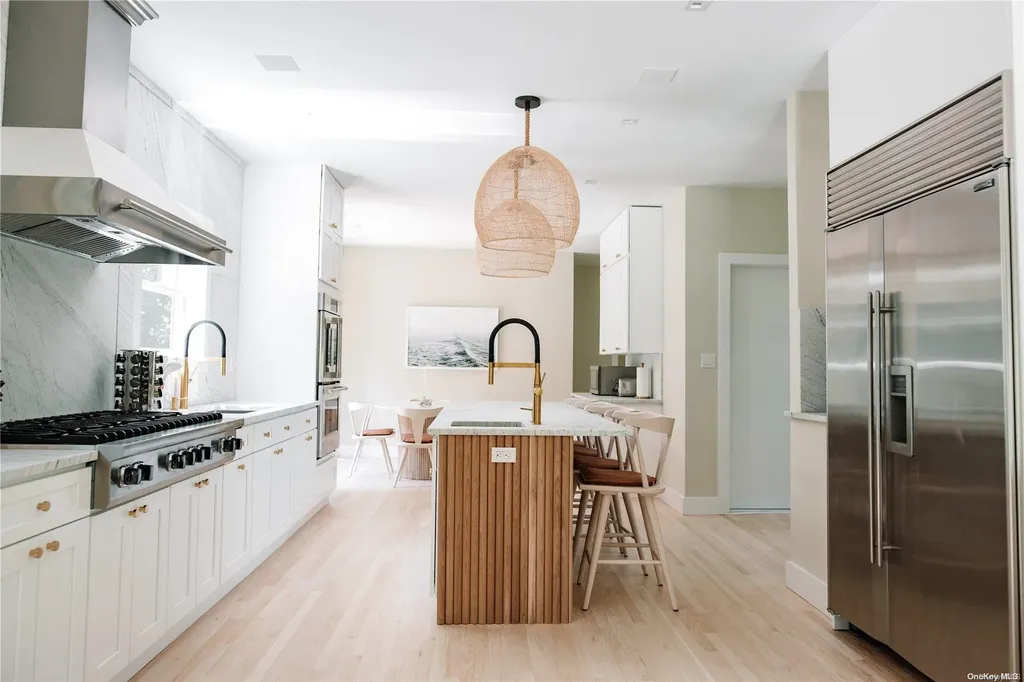 334 Noyack Road Southampton NY 11968