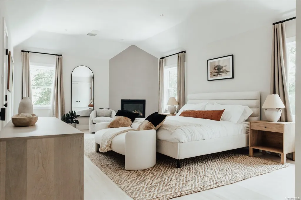 334 Noyack Road Southampton NY 11968