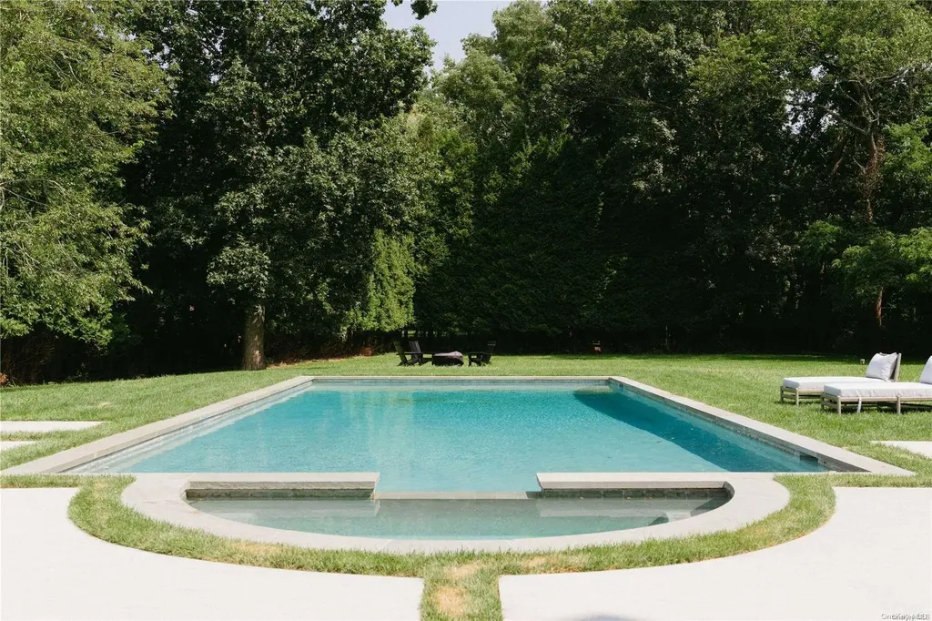 334 Noyack Road Southampton NY 11968