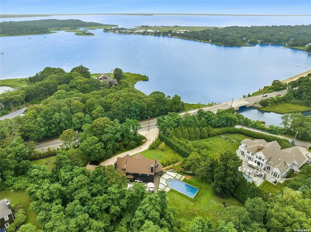 334 Noyack Road Southampton NY 11968